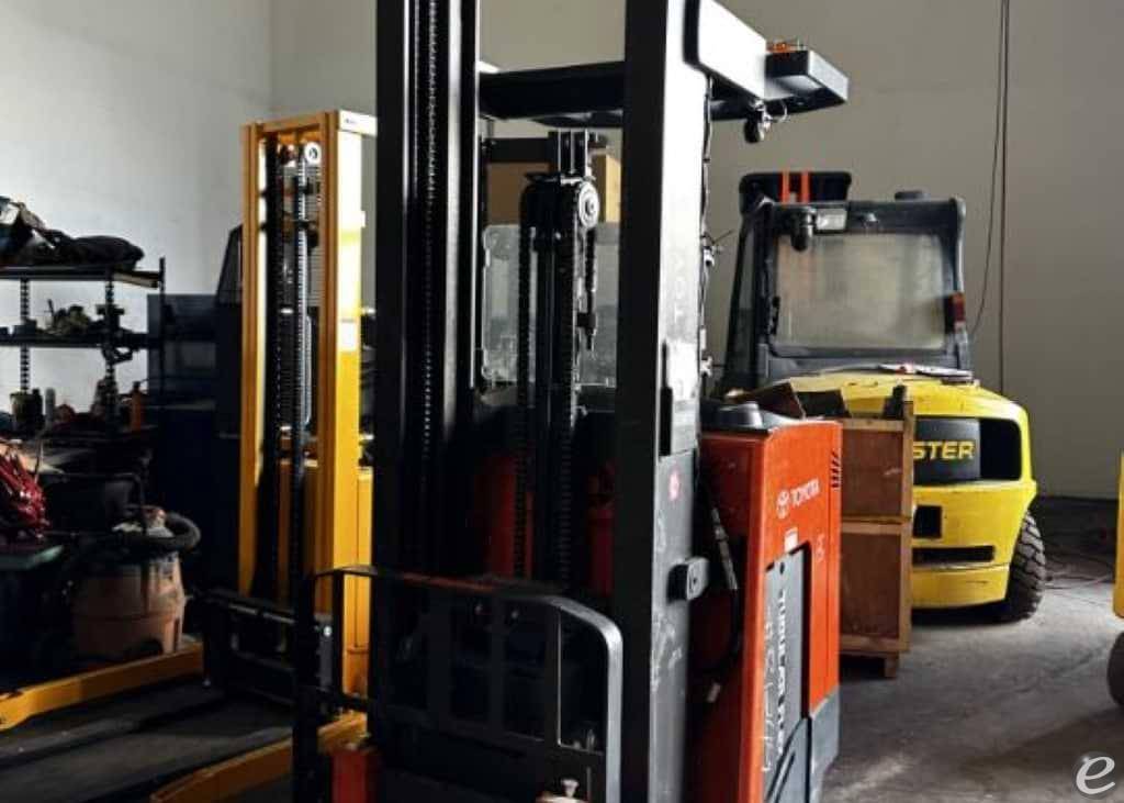 2024 Toyota 9BRU23 Electric Reach Truck - 123Forklift