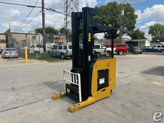 2011 Yale NR045EANL36TE110