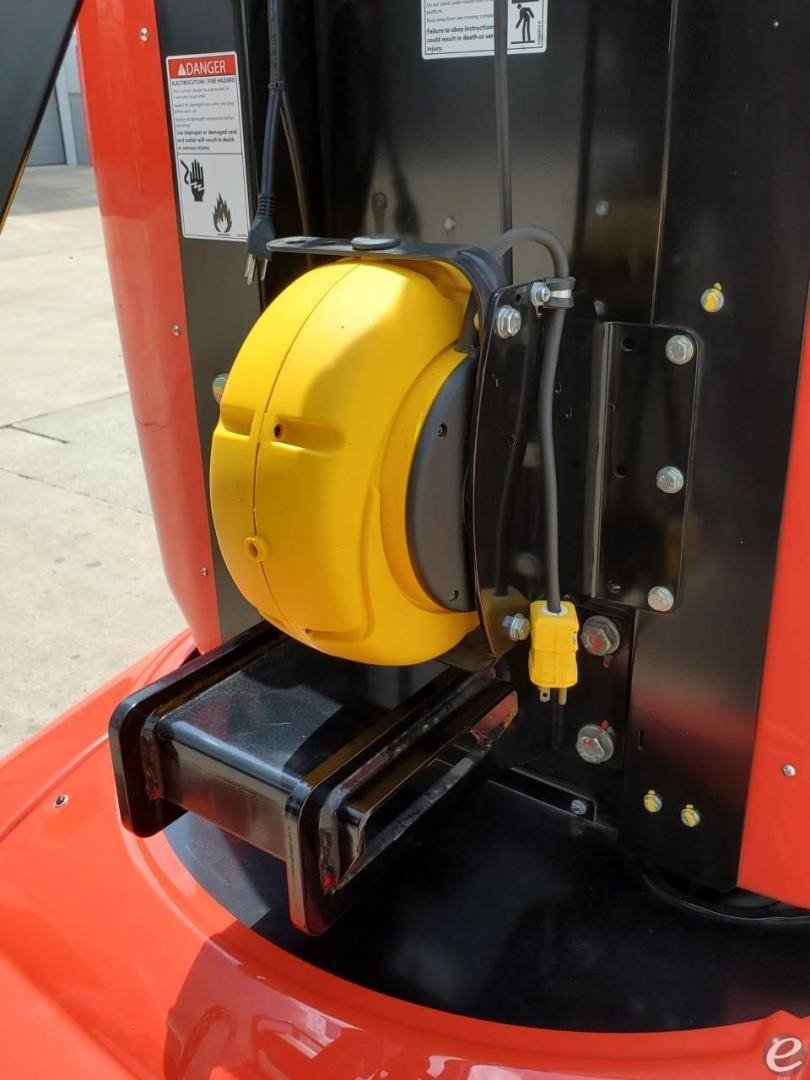 2020 Electric Manitou Vertical Mast Eliftruck