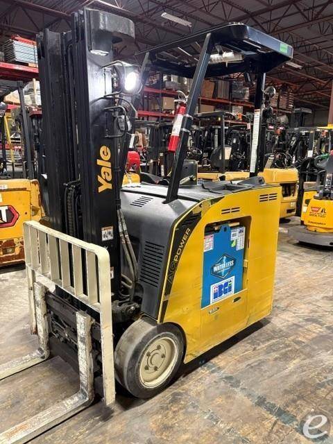 2019 Yale ESC040AD