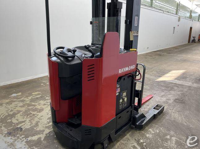 2014 Raymond R40TT Electric Reach Truck - 123Forklift