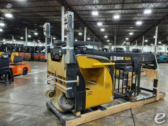 2015 Yale NR045 Electric Reach Truck - 123Forklift
