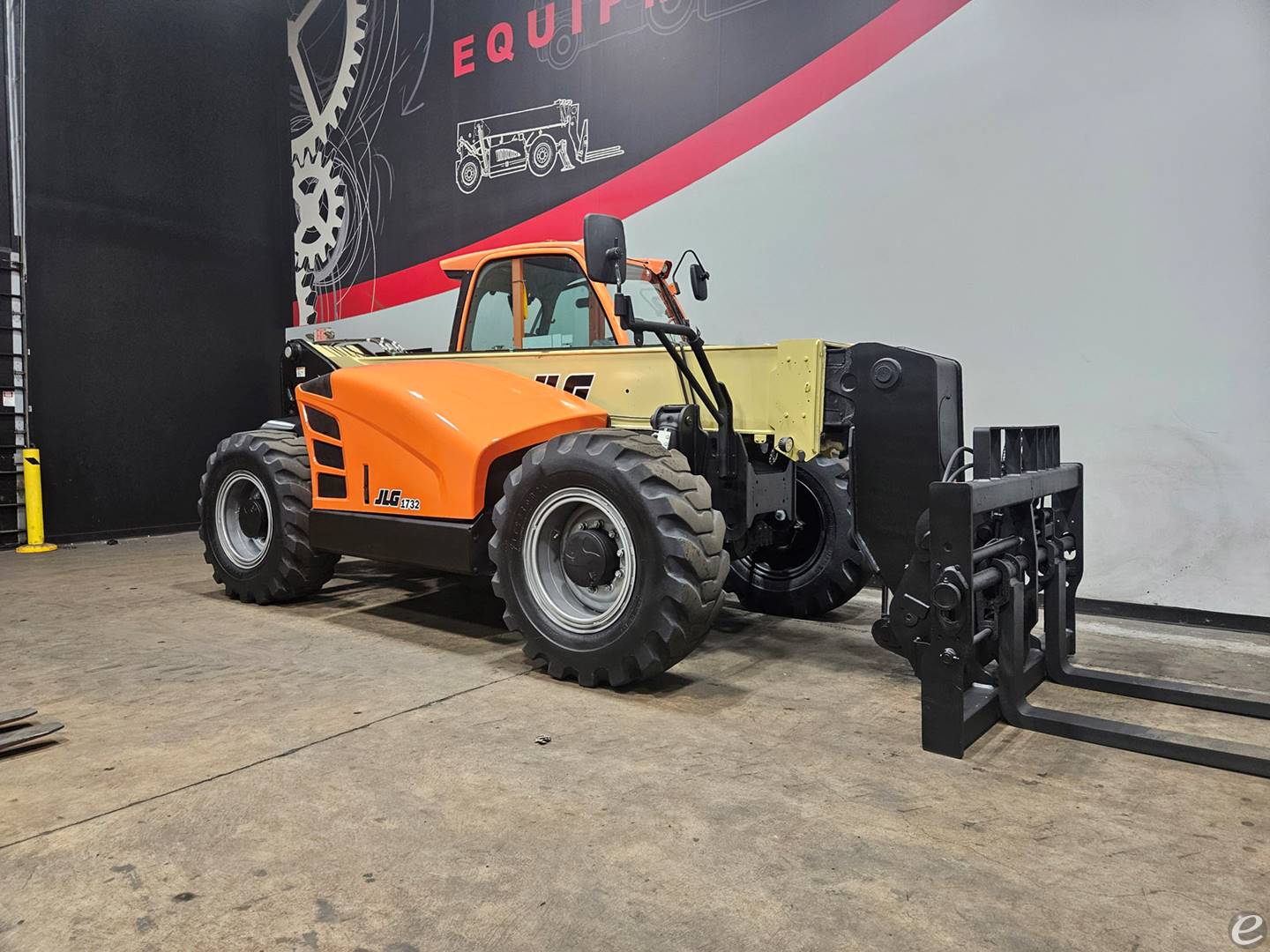 2020 JLG 1732