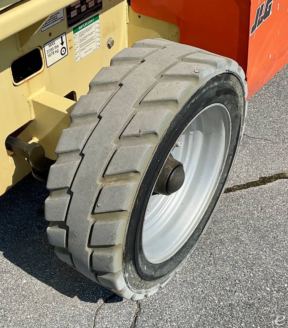 2017 JLG 4069LE