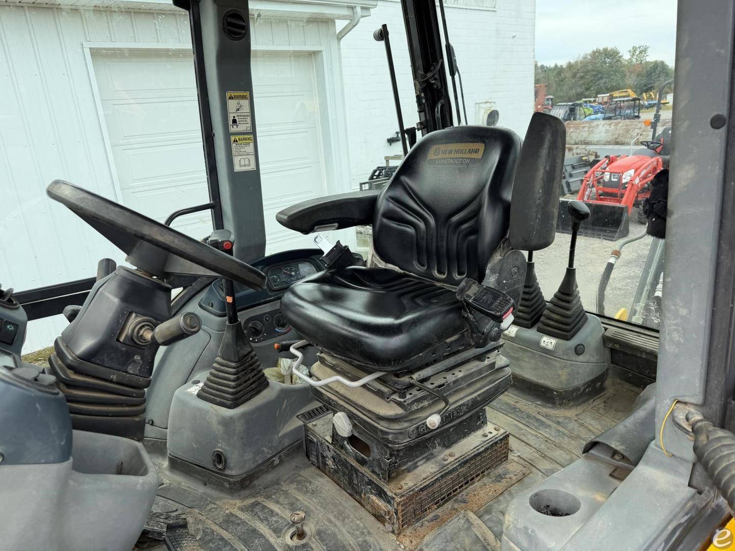 2005 New Holland LB75B