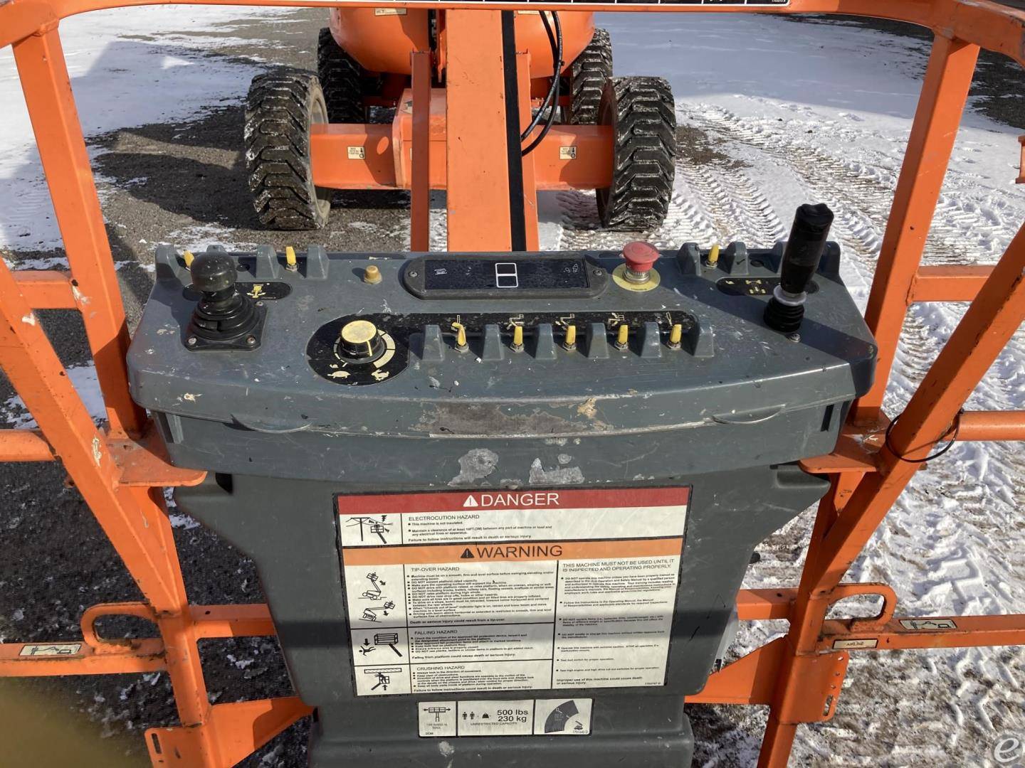 2007 JLG 600AJ