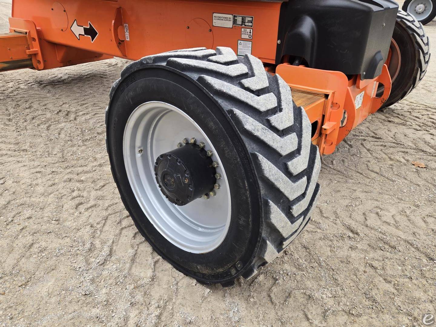 2005 JLG 1250AJP