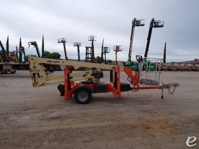 2019 JLG T350