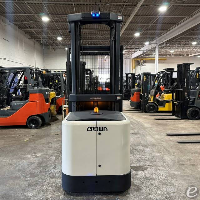 2018 Crown SP3520-30