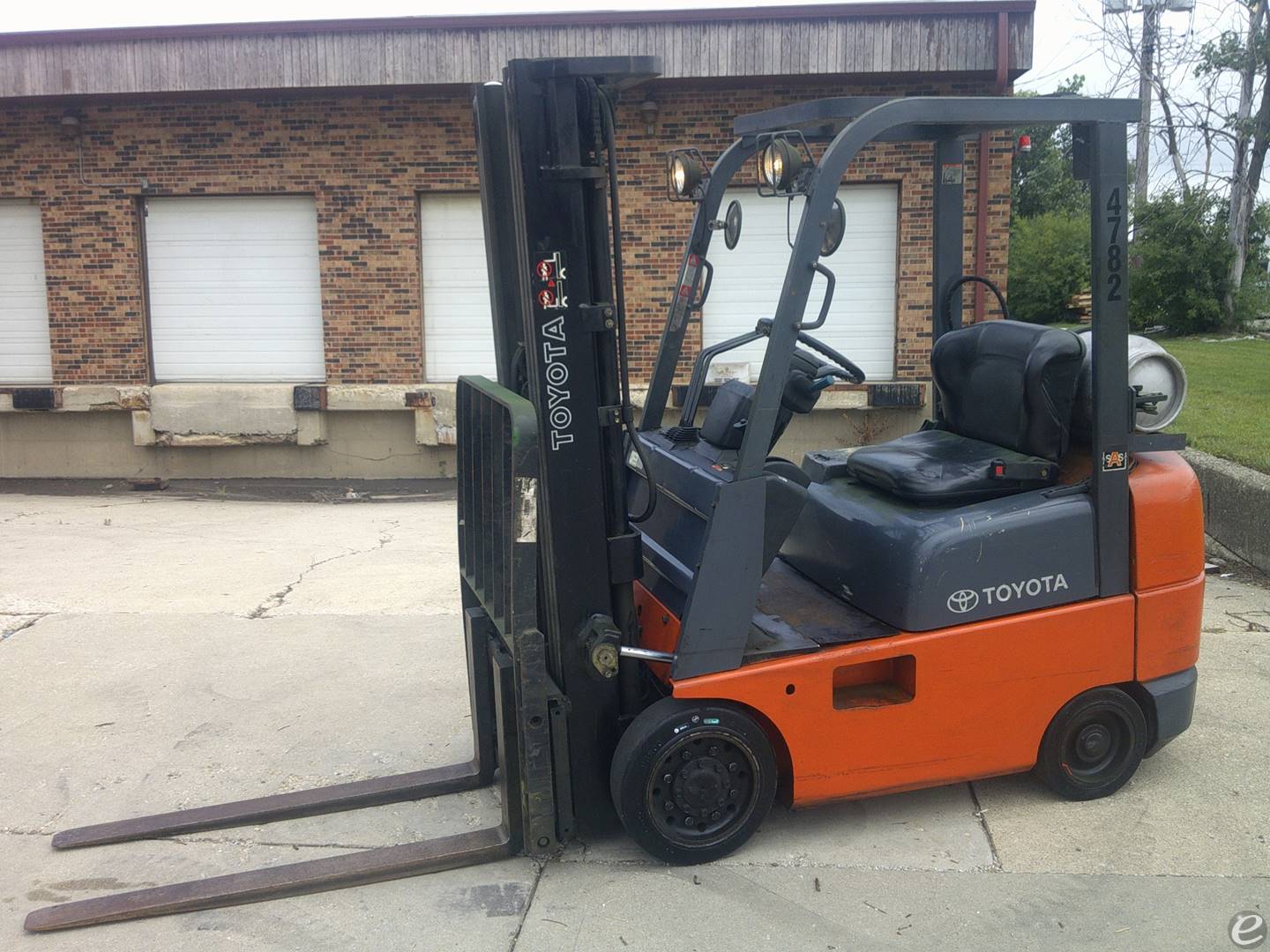 2003 Toyota 7FGCSU20 LP Gas Forklif...