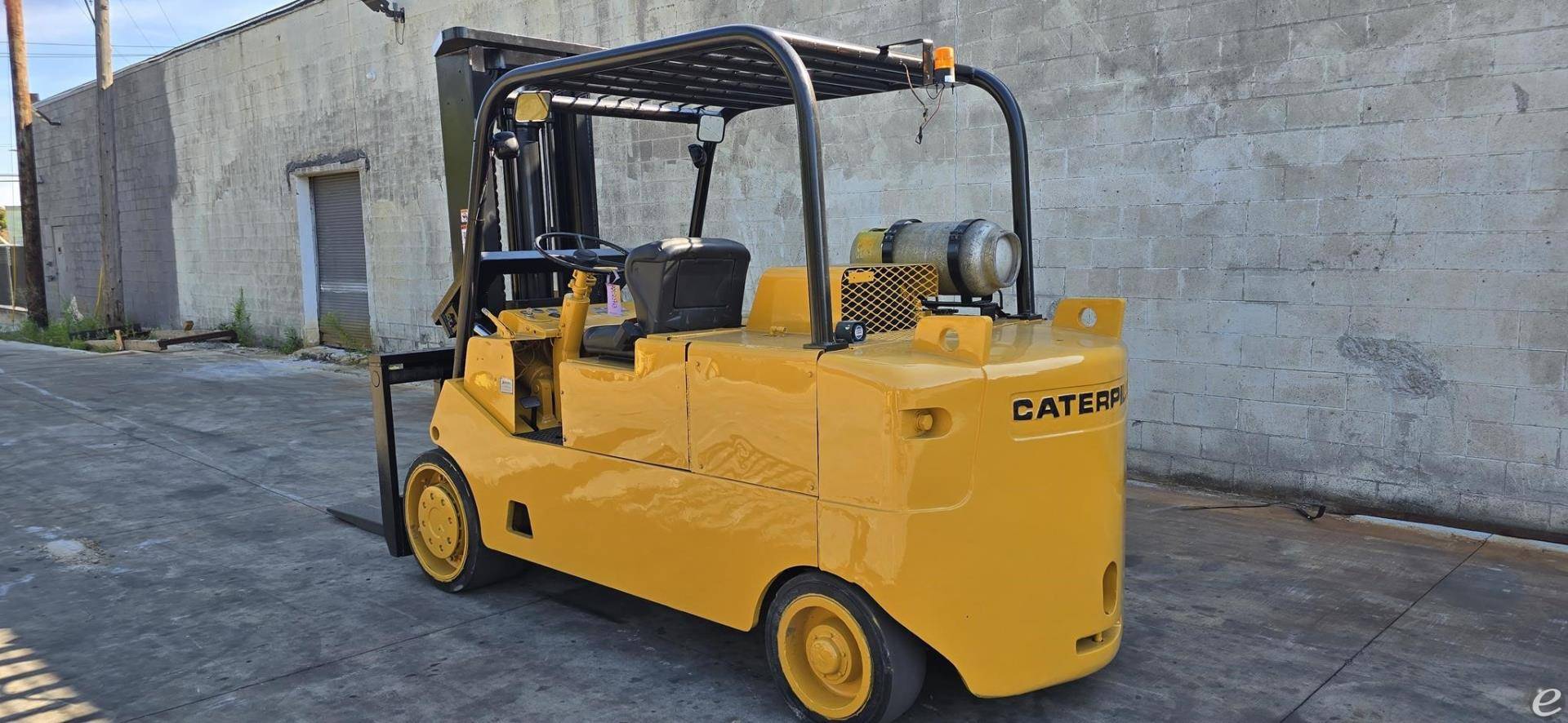 1969 Cat T225