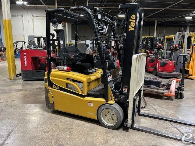2016 Yale ERP040VT