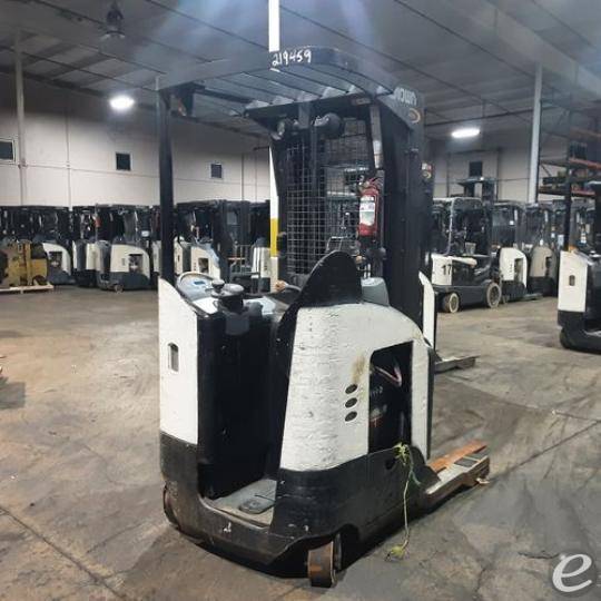 2018 Crown RR5725-45