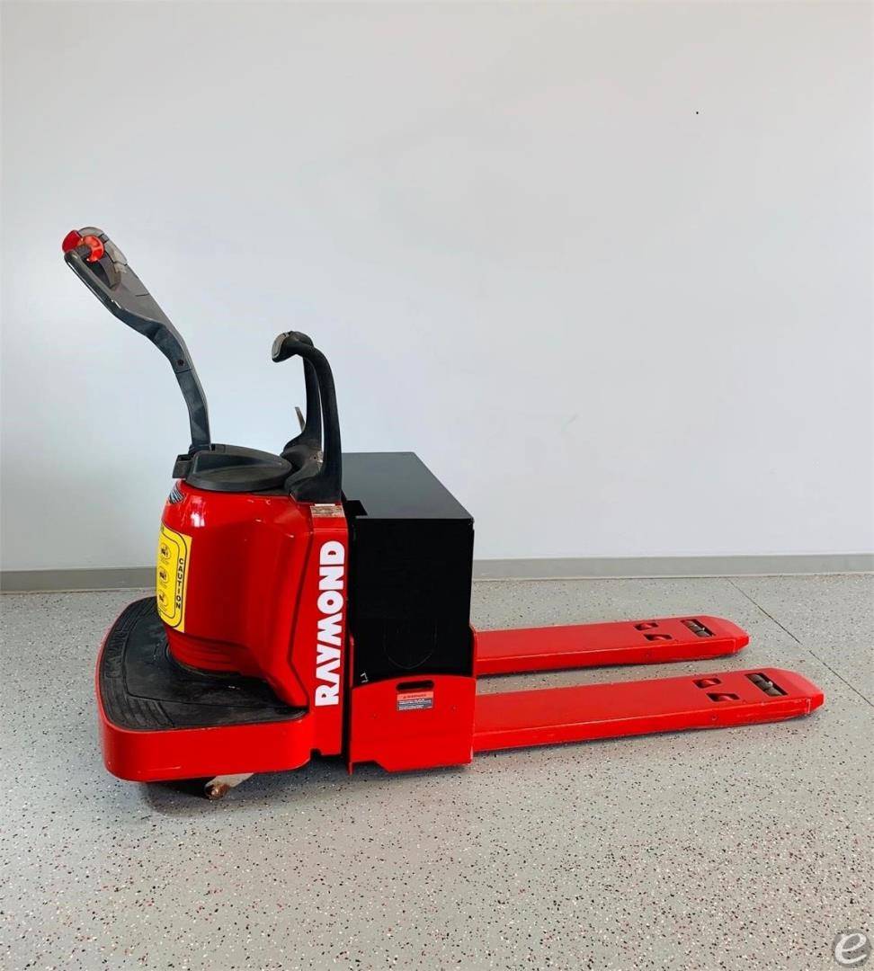 2018 Raymond 8410 Electric Forklift...
