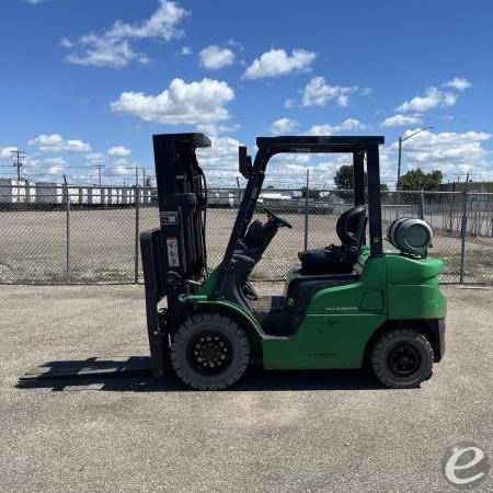 2016 Mitsubishi FG25N