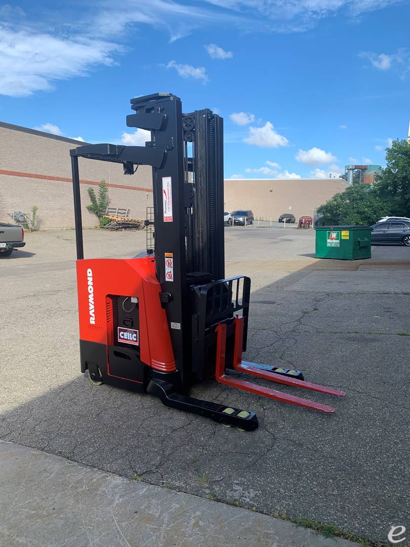 2017 Raymond 750 DR32TT Electric Reach Truck - 123Forklift