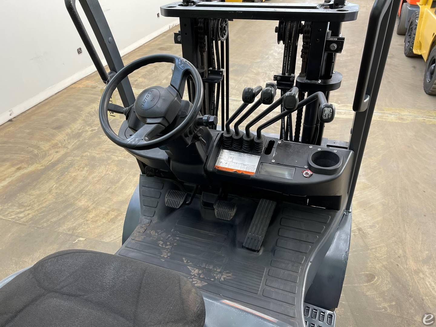 2010 Toyota 8FGCU20 LP Gas Forklift - 123Forklift