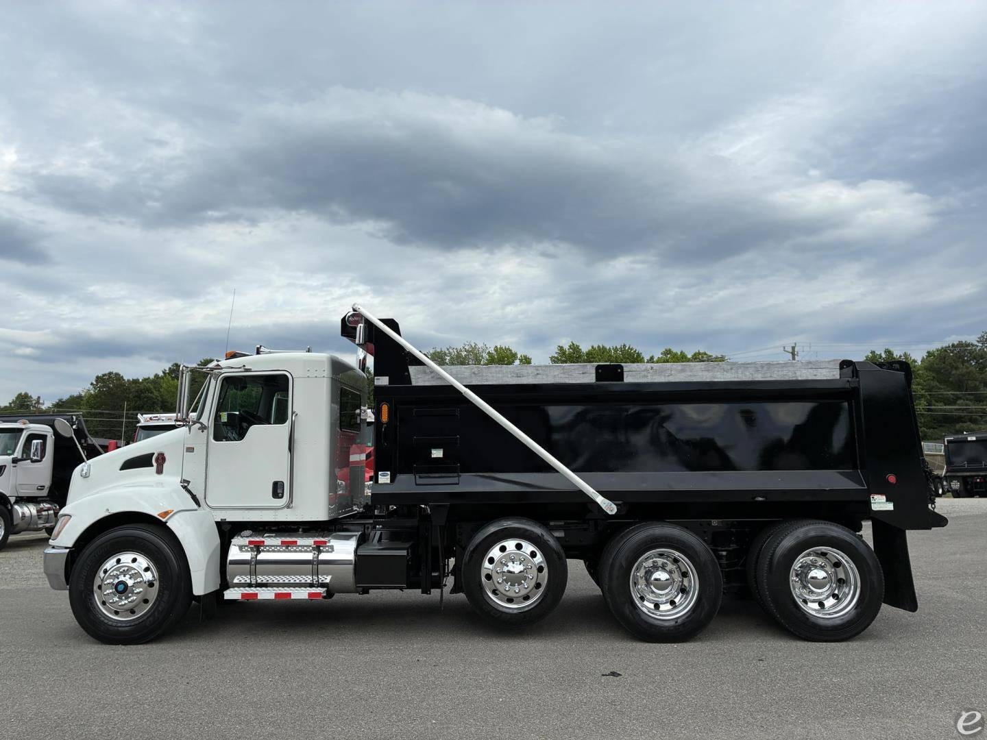 2019 Kenworth T370