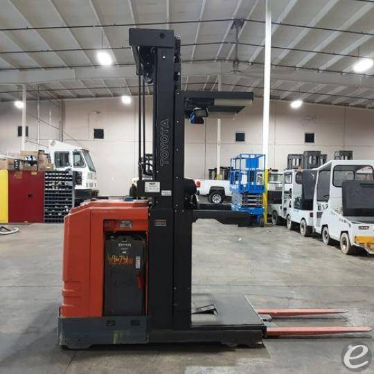 2012 Toyota 6BPU15 Electric Order Picker - 123Forklift