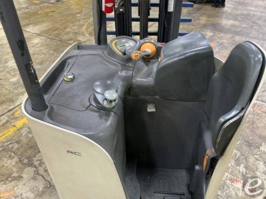 2023 Crown RC5735-35