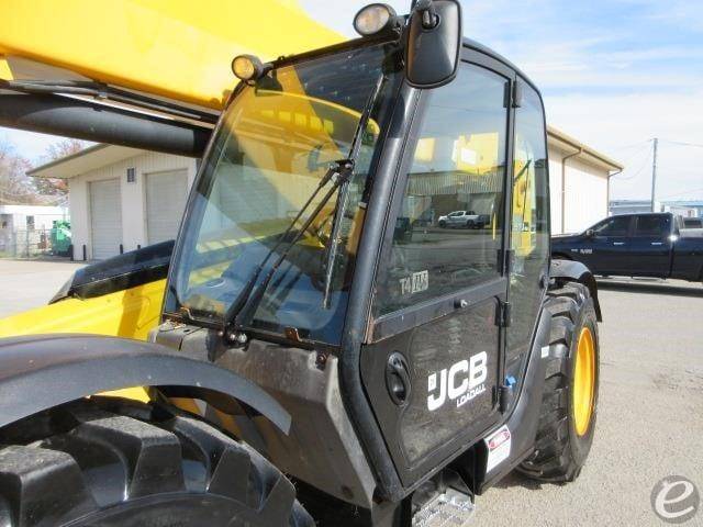 2017 JCB 510-56