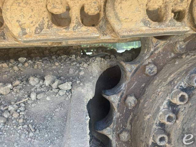 2016 Cat 323