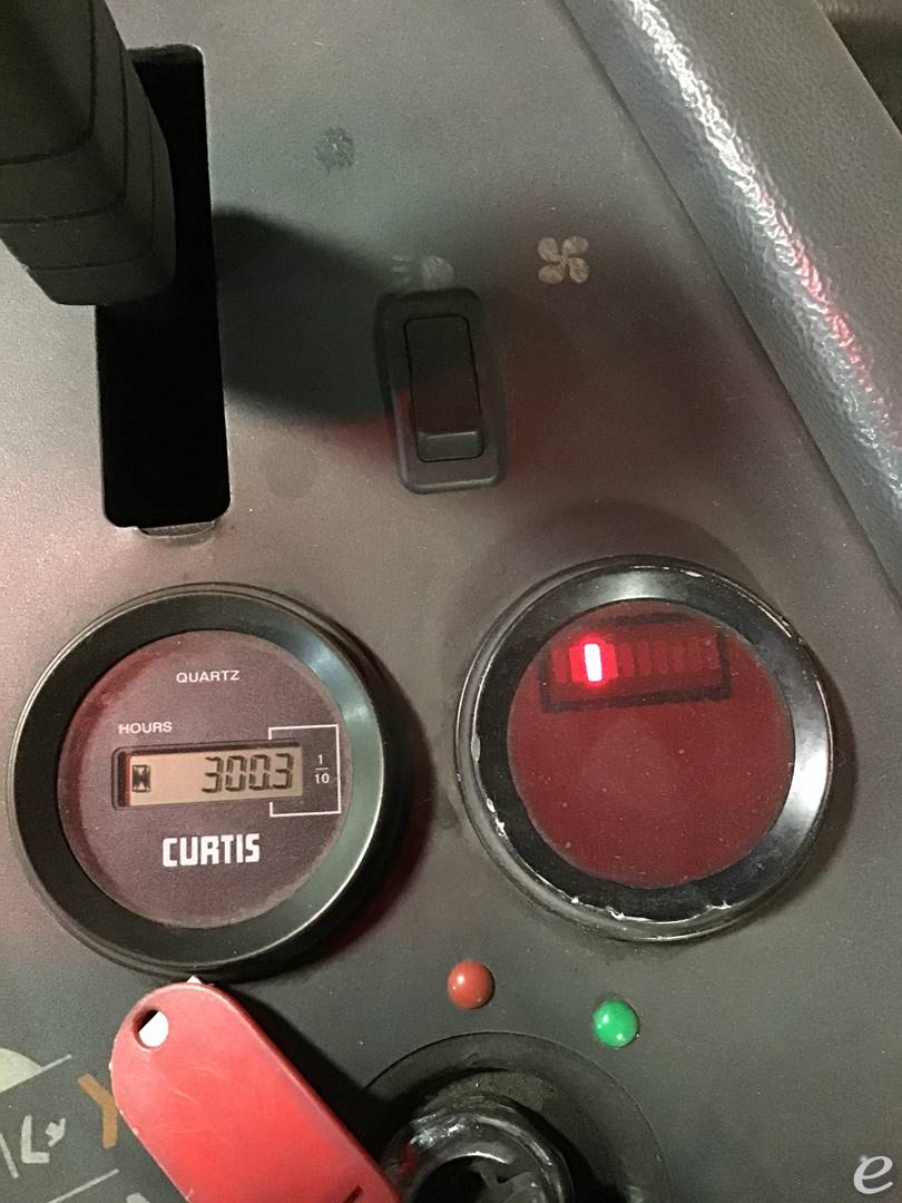 1997 Crown RC3020-35