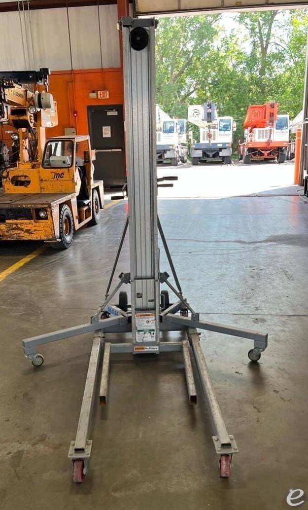 2020 Genie SLC24
