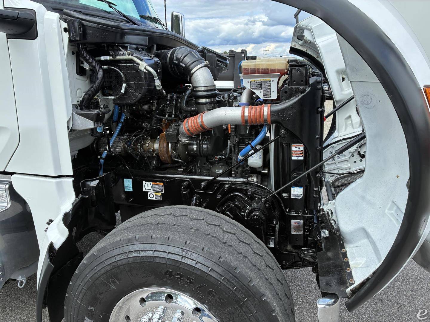 2025 Peterbilt 567