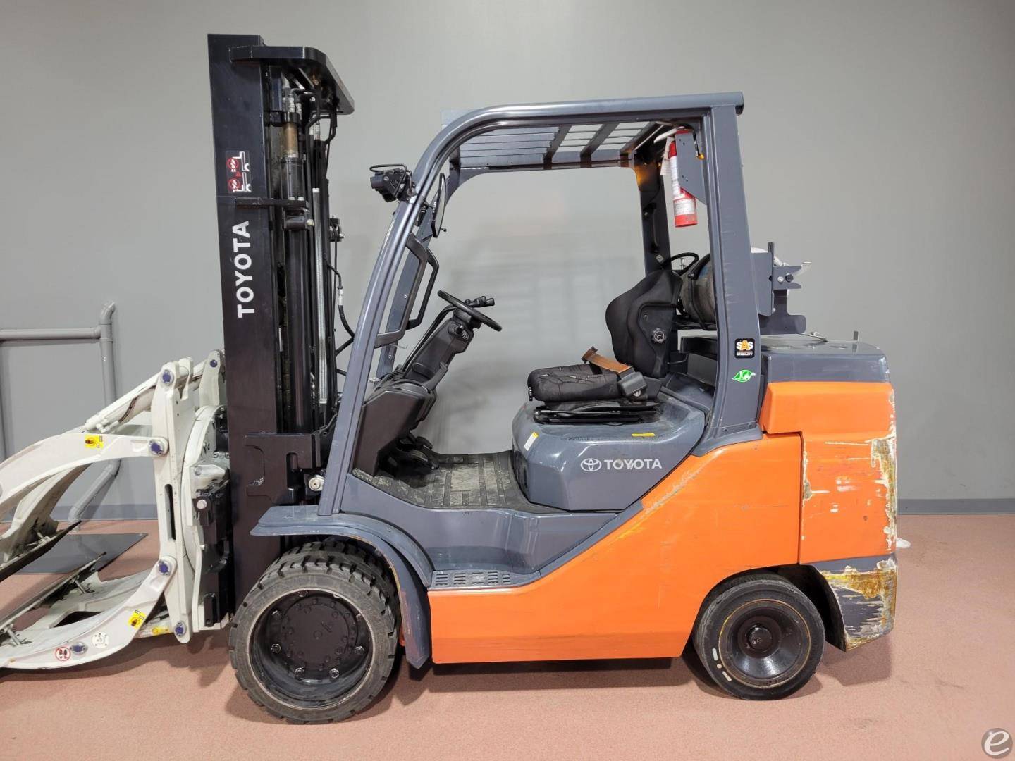 2016 Toyota 8FGC45U LP Gas Forklift...