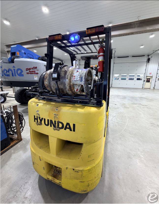 2014 Hyundai 30LC-7A