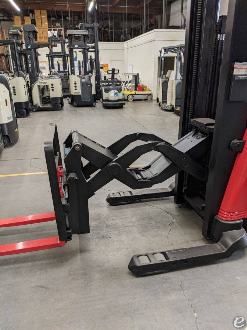 2009 Raymond 740 DR32TT