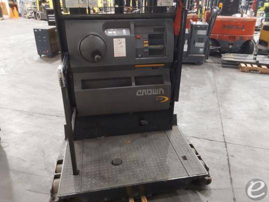 2019 Crown SP4050-30