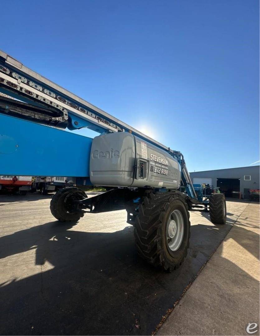 2012 Genie Z135/70