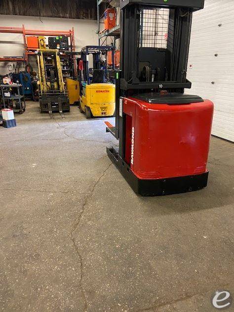 2006 Raymond 540-0PC30TT Electric Order Picker - 123Forklift