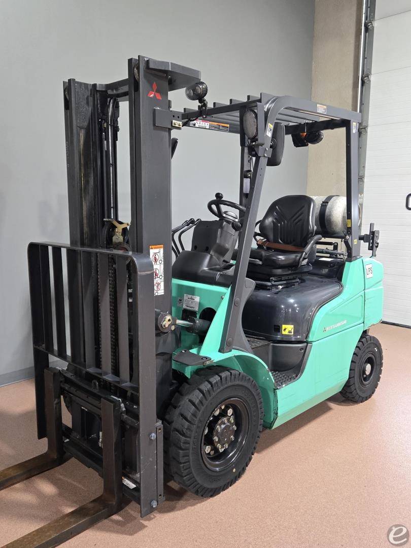 2020 Mitsubishi FG25N