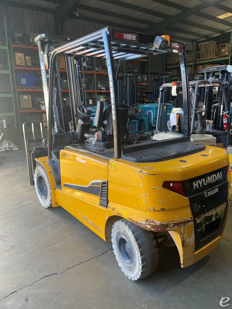2019 Hyundai 50B-9