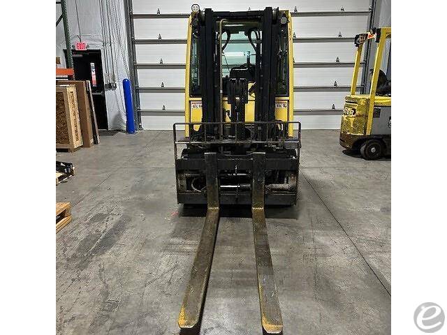 2017 Hyster H80FT LP Gas Forklift - 123Forklift
