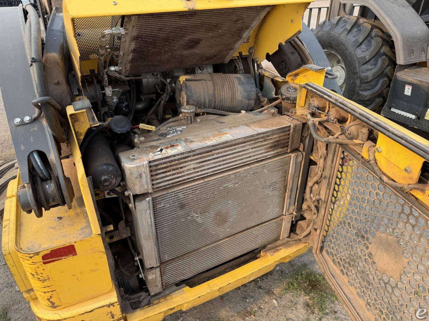 2015 New Holland L220