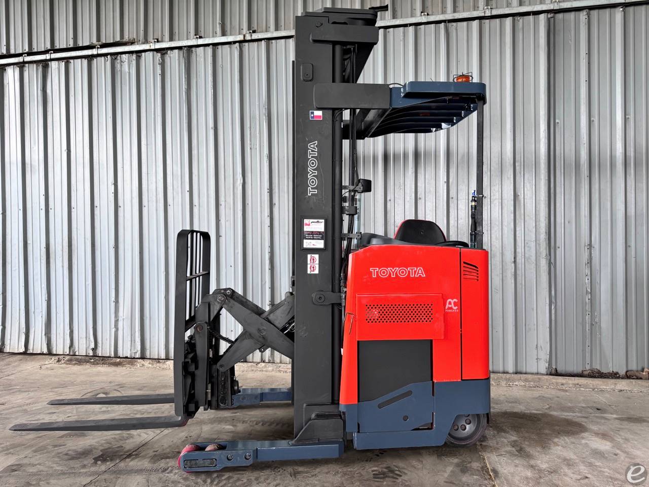 2016 Toyota 9BRU18 Electric Reach Truck - 123Forklift