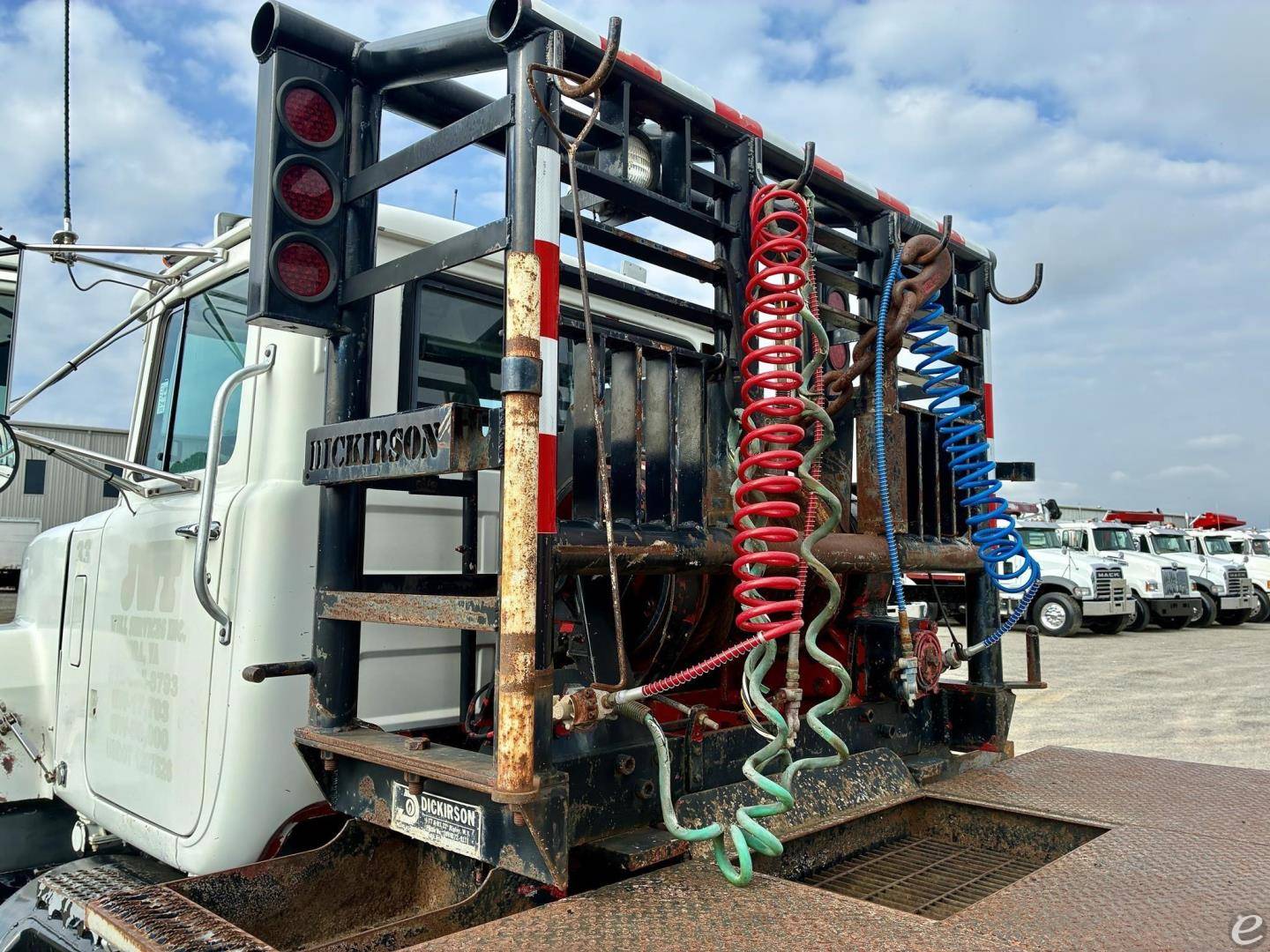 2002 Mack RD688S