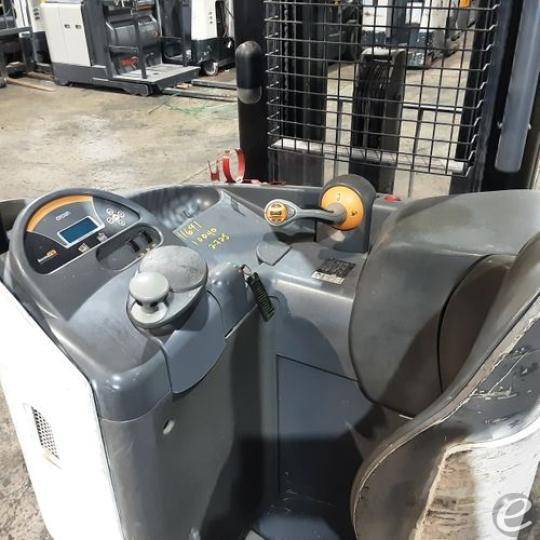 2018 Crown RR5725-45