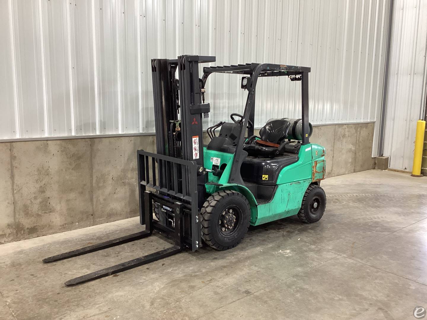 2021 Mitsubishi FG25N