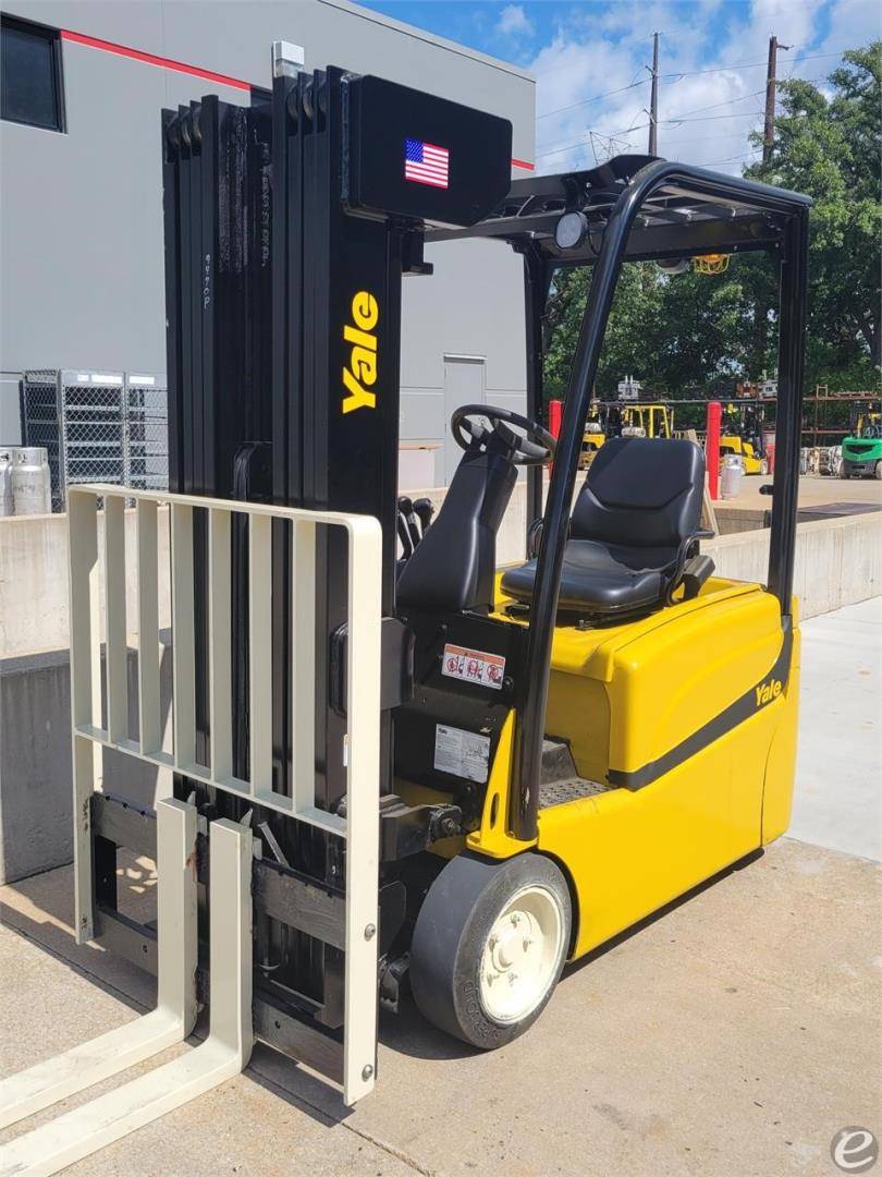 2016 Yale ERP040VT Electric Forklift - 123Forklift