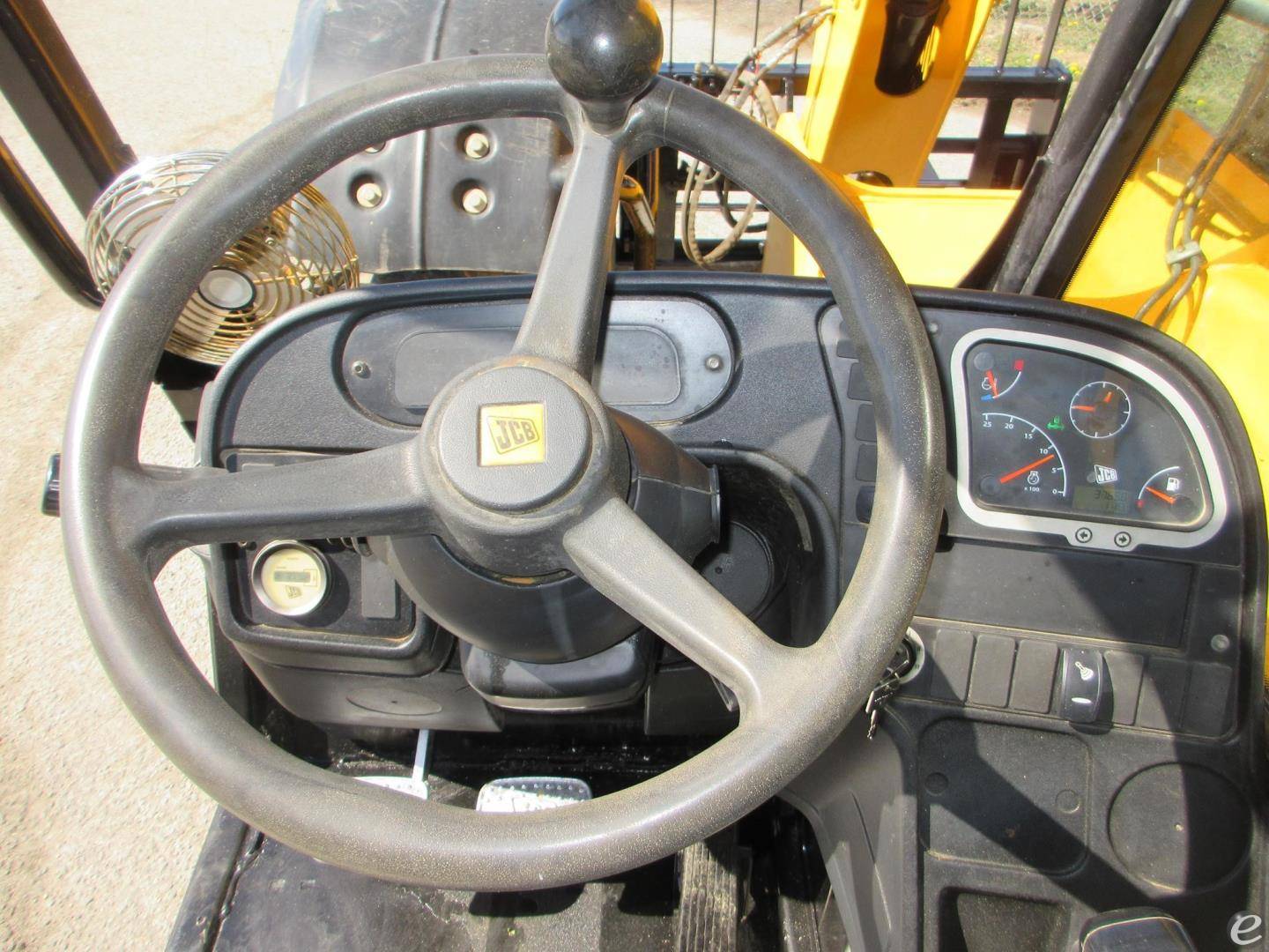 2015 JCB 509-42