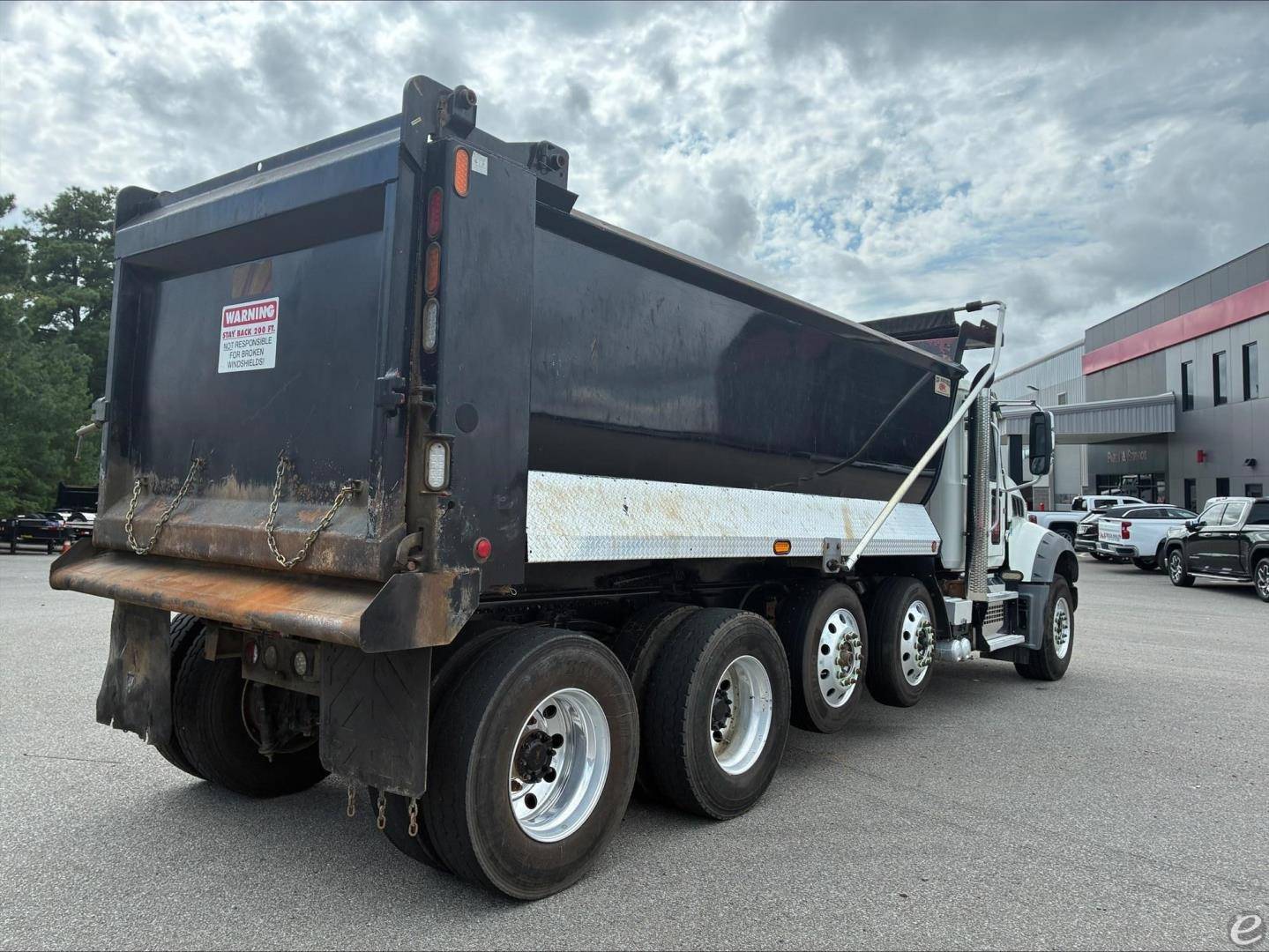 2021 Mack GRANITE 104FR
