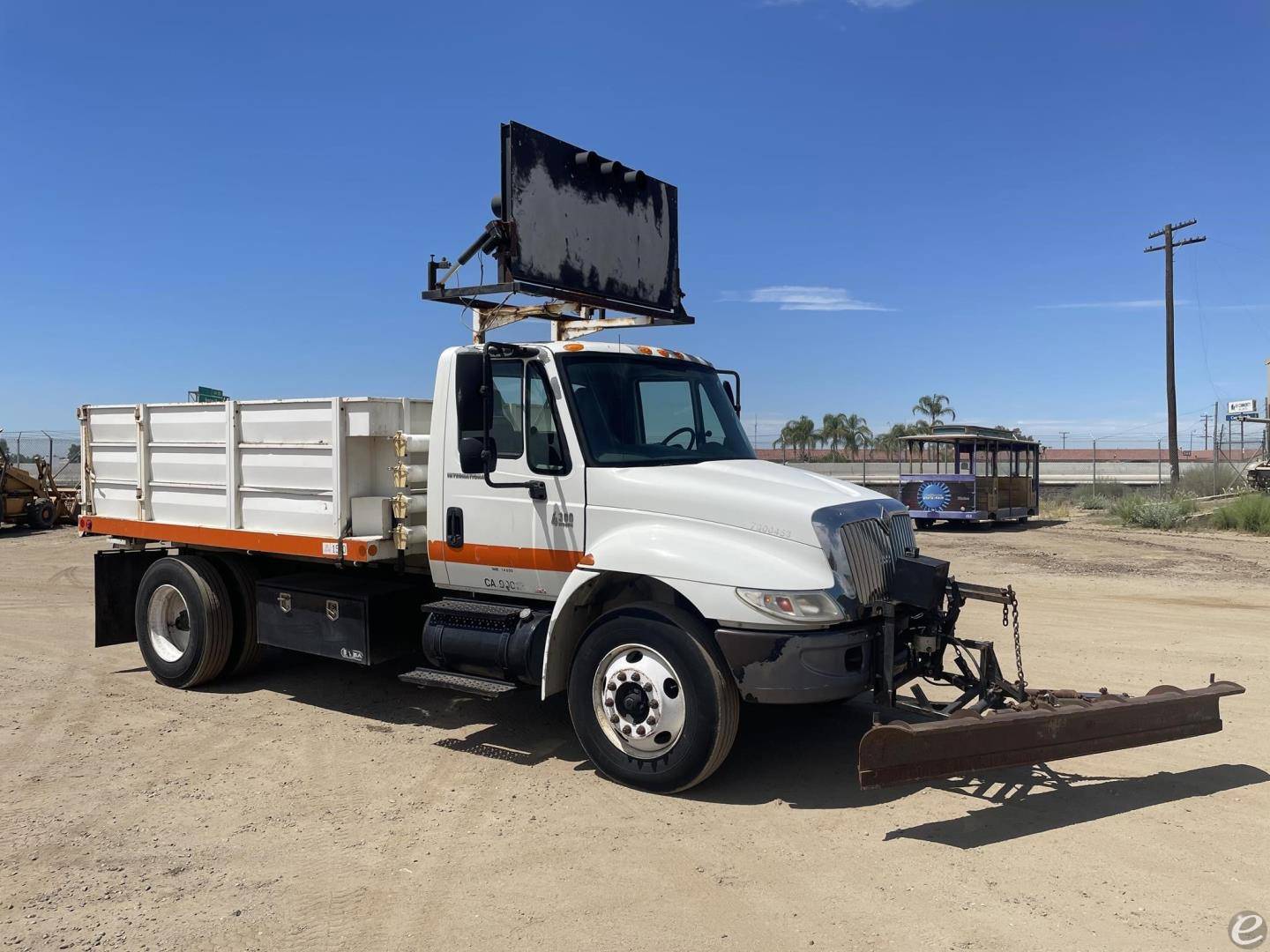 2006 International DURASTAR 4300