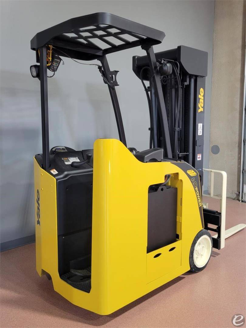 2017 Yale ESC035AC Electric Forklift - 123Forklift