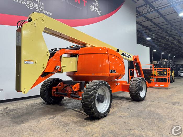 2013 JLG 600AJ