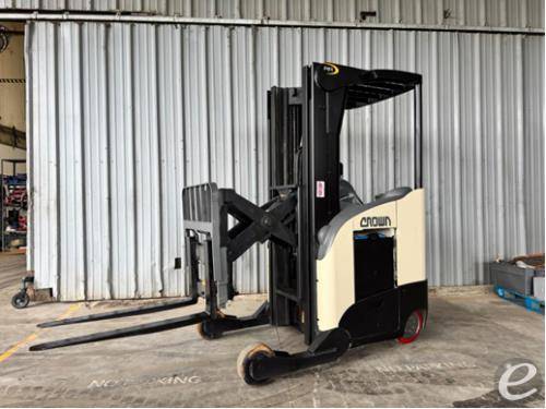 2015 Crown RR5725-35